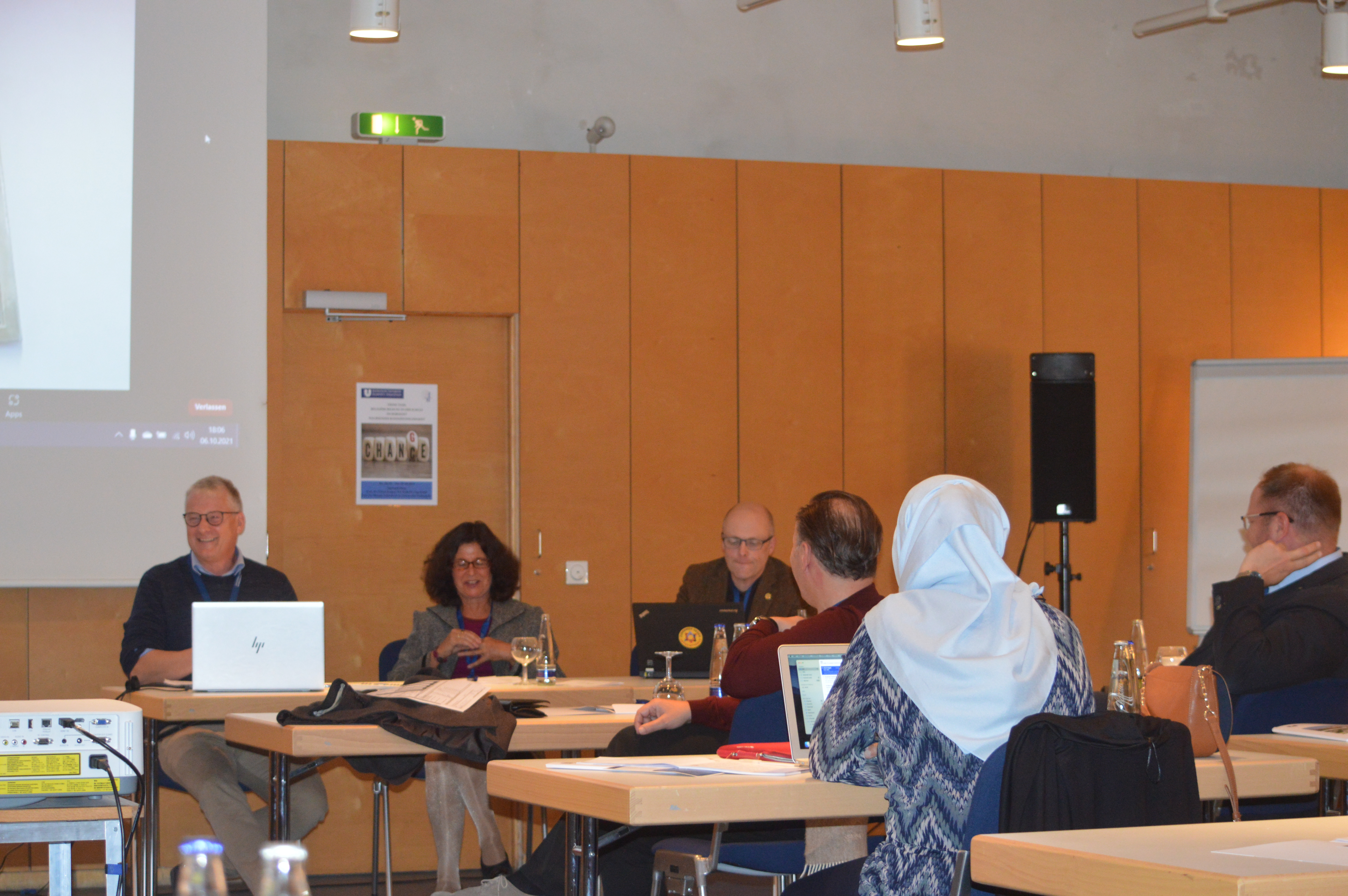 Diskussionsrunde: Prof. Dr. Michael Domsgen, Prof. Dr. Sabine Pemsel-Maier und Dr. Winfried Verburg (von links nach rechts)