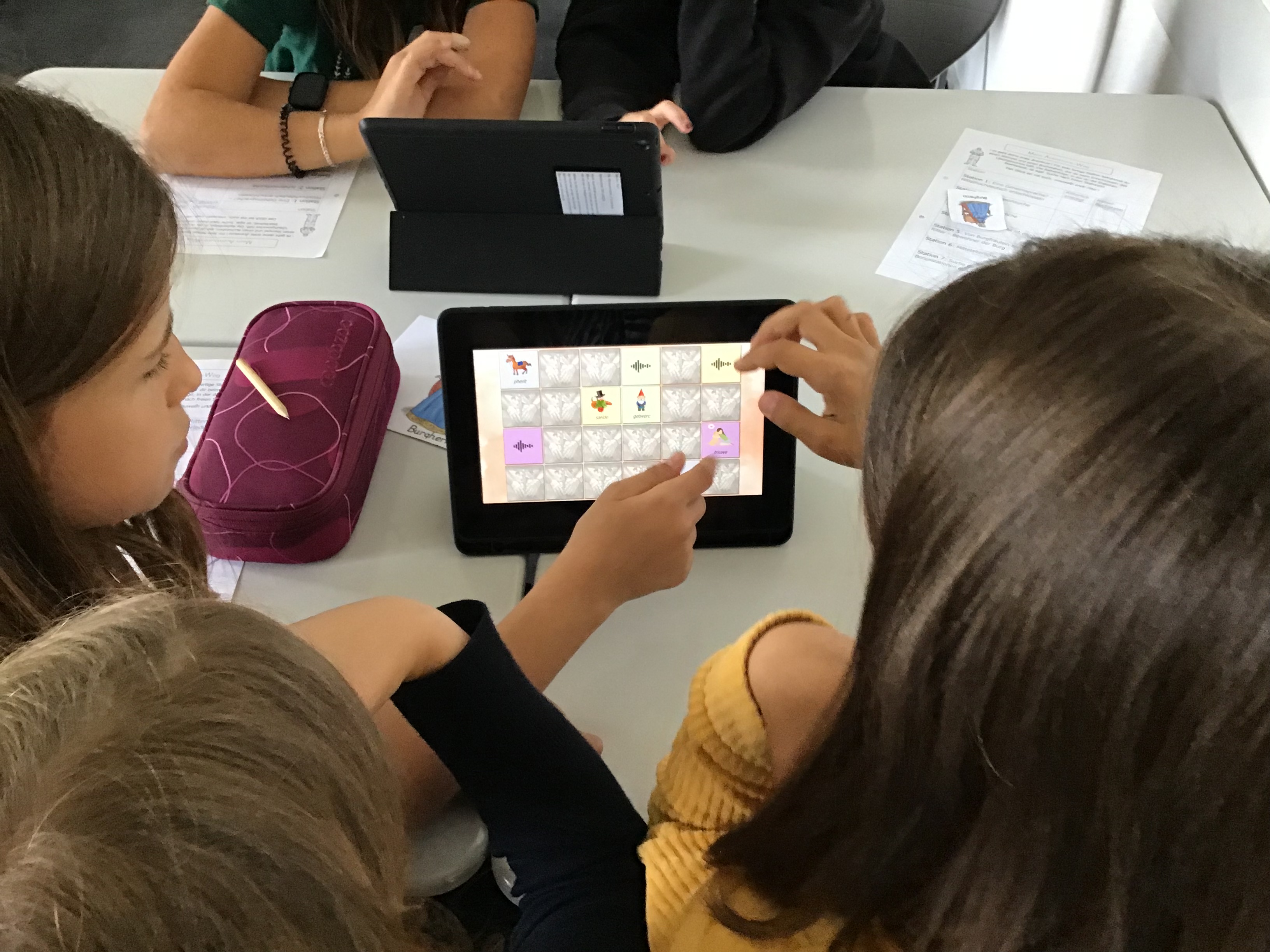 MiDU 2023: Den Wortschatz des Mittelalters auf dem Tablet erkunden – mit von Studierenden entwickelten Lernspielen 