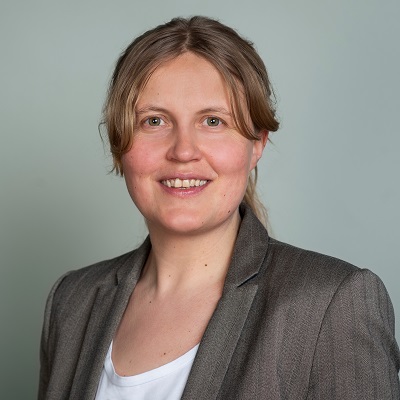 Dr. Angelika Laumer