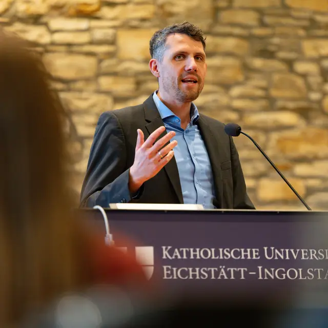 Bürgermeister Grienberger bei seiner Ansprache