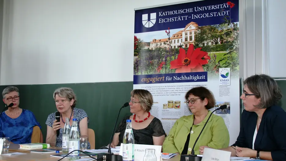 Podiumsdiskussion_Welternaehrung.jpg