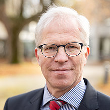Prof. Dr. Stefan Schieren