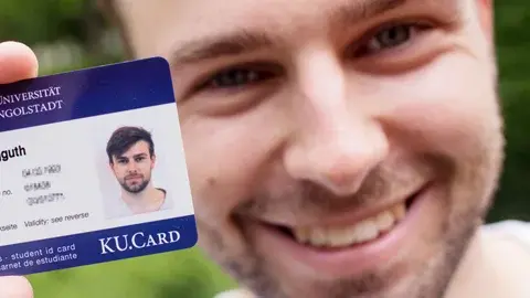 Universit&auml;tsbibliothek: Ihre KU.Card ist gleichzeitig Ihr Bibliotheksausweis