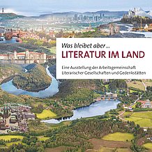 Plakat zurWanderausstellung "Was bleibet aber... Literatur im Land" im Foyer der Zentralbibliothek, Oktober 2021