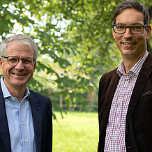 Der ehemalige Studiendekan Prof. Dr. Max Göttsche sowie der zukünftige, Prof. Dr. Alexander M. Danzer.