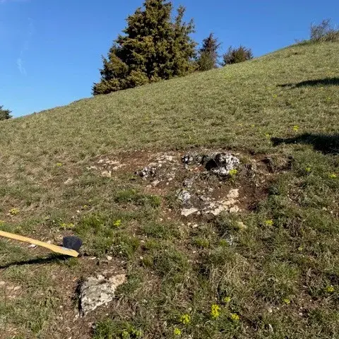 Freigelegte Steine mit der M&uuml;nchener Hacke