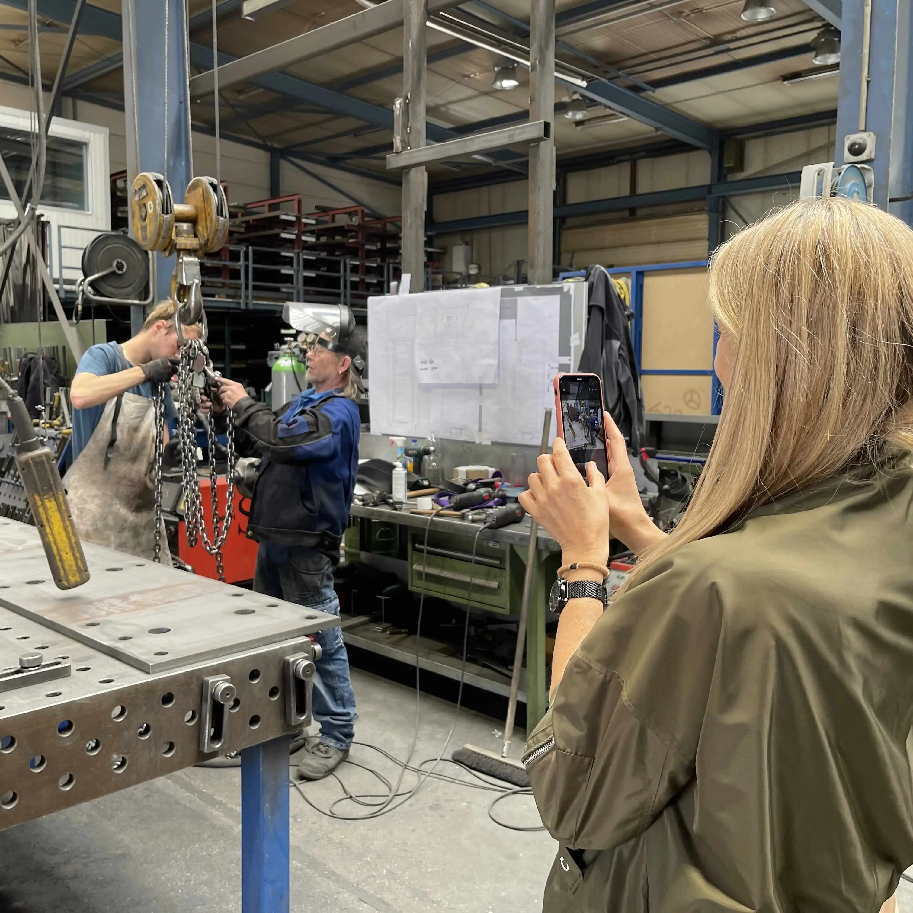 Anfertigen_des_Kunstwerks_Tor_Metallbau_Boehm_6_Kopie.jpeg