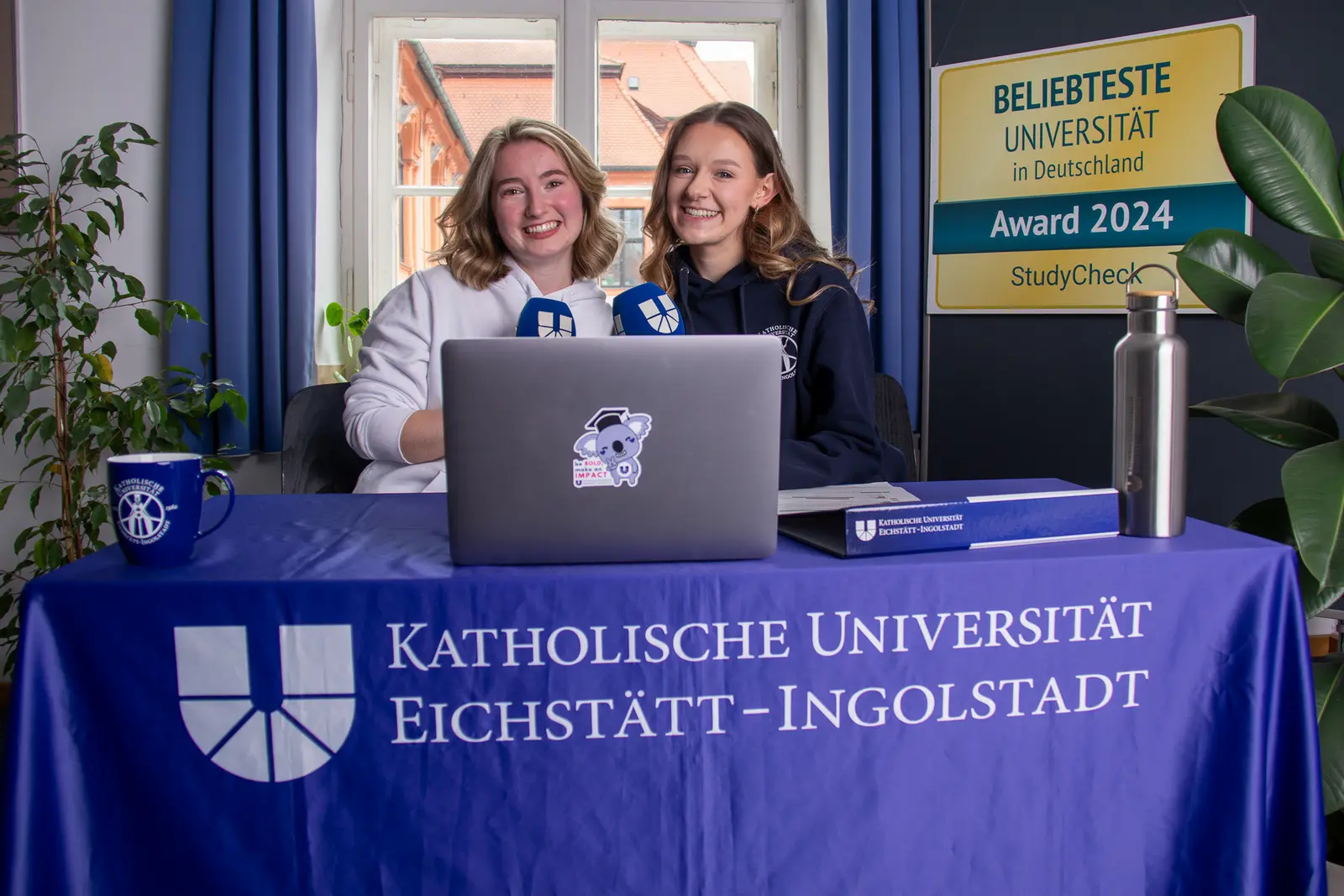 Unsere digitale Campustour mit Anna und Vanessa.