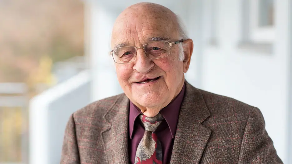 Prof_Dr_Bernhard_Sutor_01.jpg