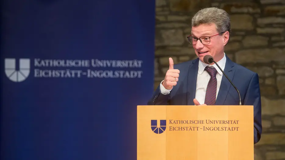 Bayerns Wissenschaftsminister Bernd Sibler