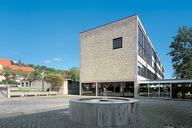 Kollegiengebäude von Karljosef Schattner