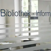 [Translate to English:] Bibliothek Service-Point