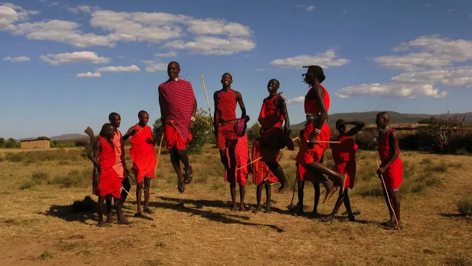 maasai-tribe-83563_1920.jpg