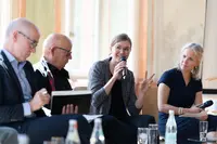 Dr. Christiane Hoth-de Olano, Alumna der KU