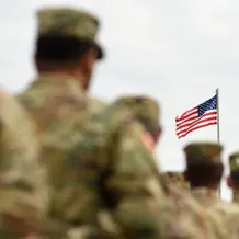 Soldaten mit US-Flagge