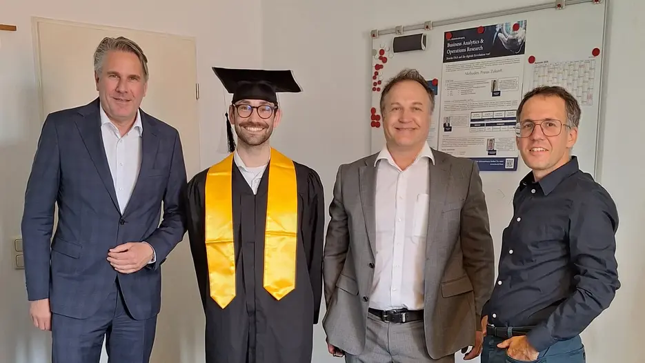 Prof. Stummeyer, Tom Hohenadl, Prof. Setzer, Prof. Fontaine