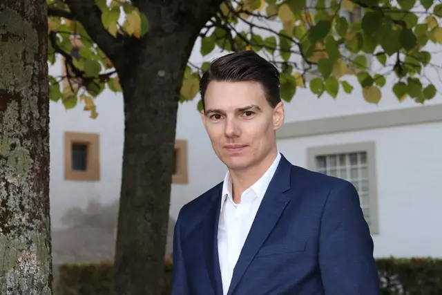 Dr. Dr. habil. Klaus Viertbauer