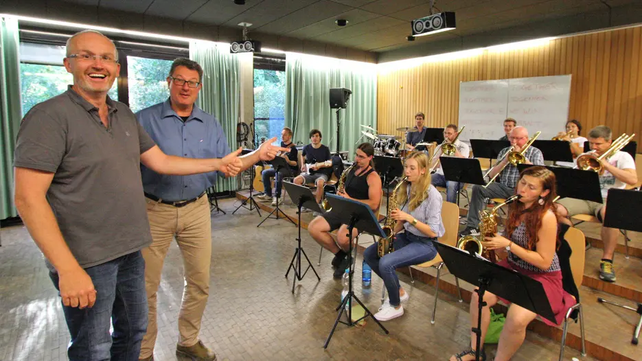 Robert Aichner wird neuer Leiter der Uni-Big Band