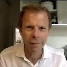 Andreas Hiepko mit Teilnehmern der Veranstaltung