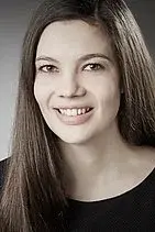 Dr. Isabel Bracker