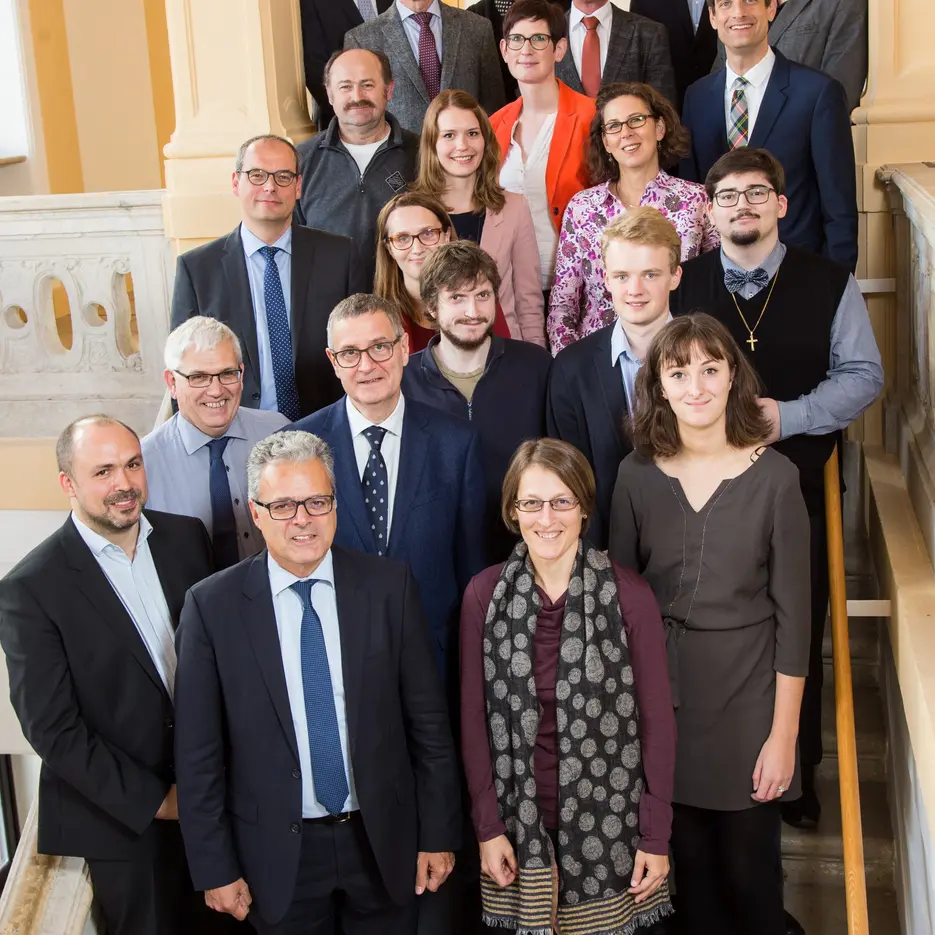 Senat_2.jpg