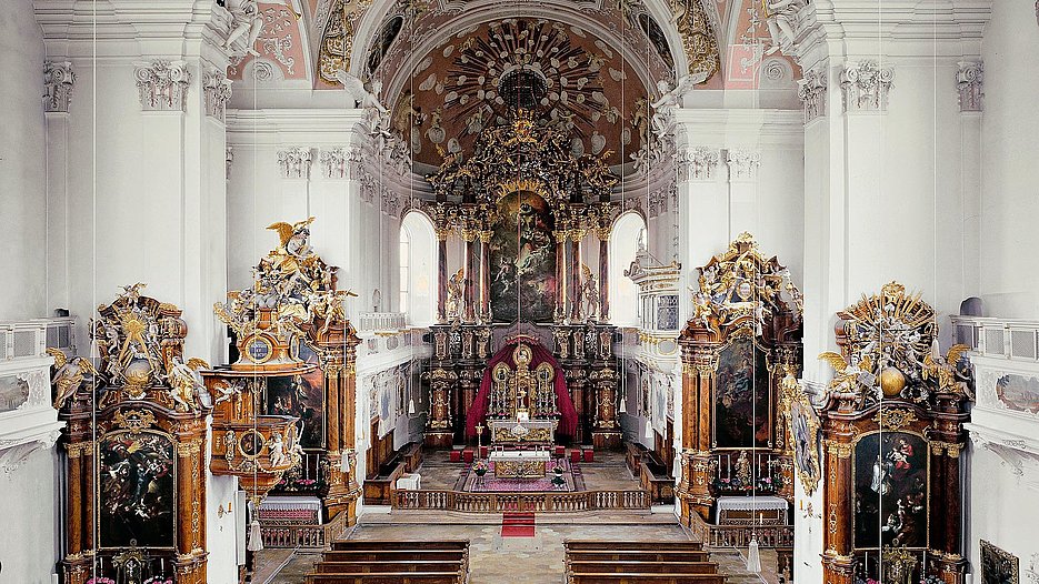 Schutzengelkirche_innen_03.jpg