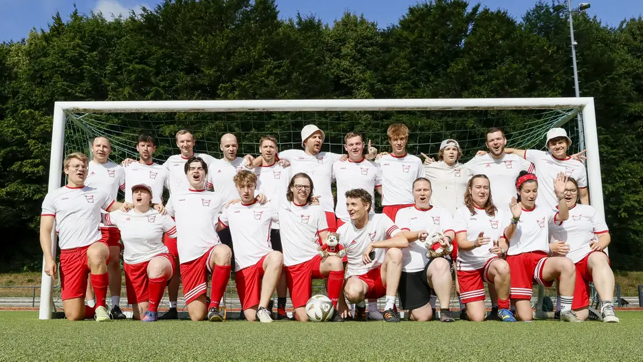 Mannschaftsfoto des Eichstätter Journalistik-Fußballteams