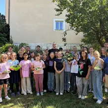 Die Grundschulklasse der GS am Graben und die Studierenden der KU