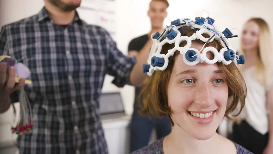 [Translate to English:] Psychologie-Studierende testen ihr Praxiswissen