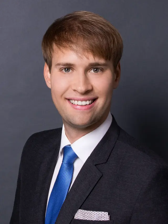 Prof. Ruhnau
