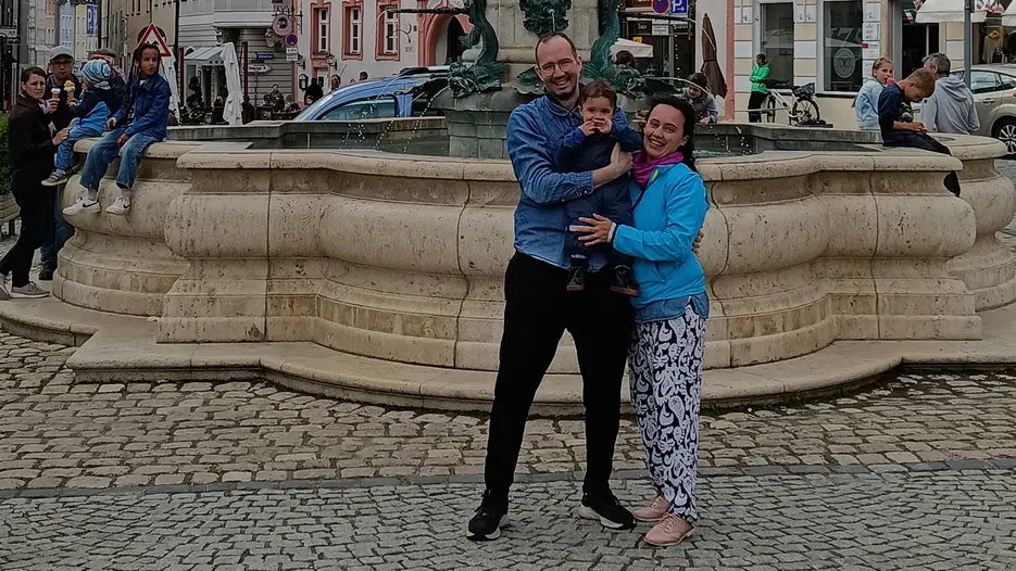 Lucas L&ouml;ff Machado mit Familie