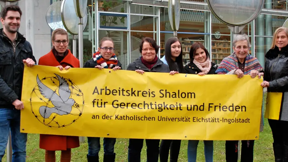 Gruppenbild_AK_Shalom_Web.jpg