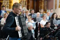 Pontifikalvesper mit musikalischer Unterstützung von Daniel Mark Eberhard