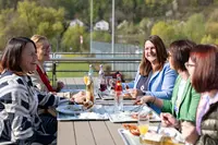 Ein Platz an der Sonne f&uuml;r die 5 Freundinnen