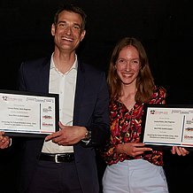 Prof. Jens Hogreve und Louisa Peine wurden mit dem Best Paper Award im Track „Customer Engagement“ ausgezeichnet.