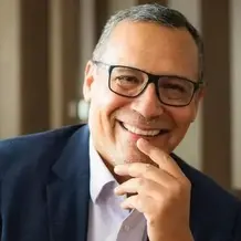 Prof. Dr. Carlos Mendoza-&Aacute;lvarez