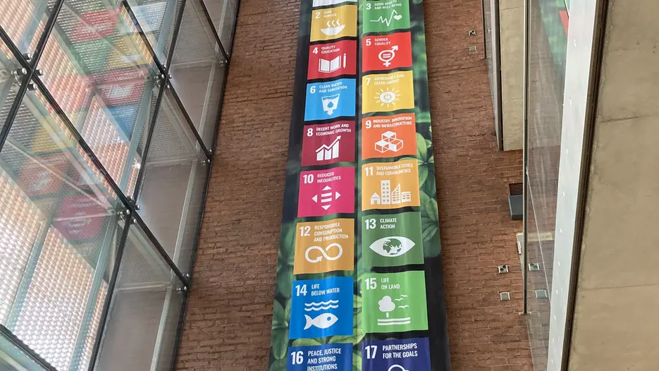 SDGs Poster im Foyer der LUT