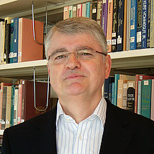 Prof_Dr_Hermann_Josef_Schnackertz.jpg