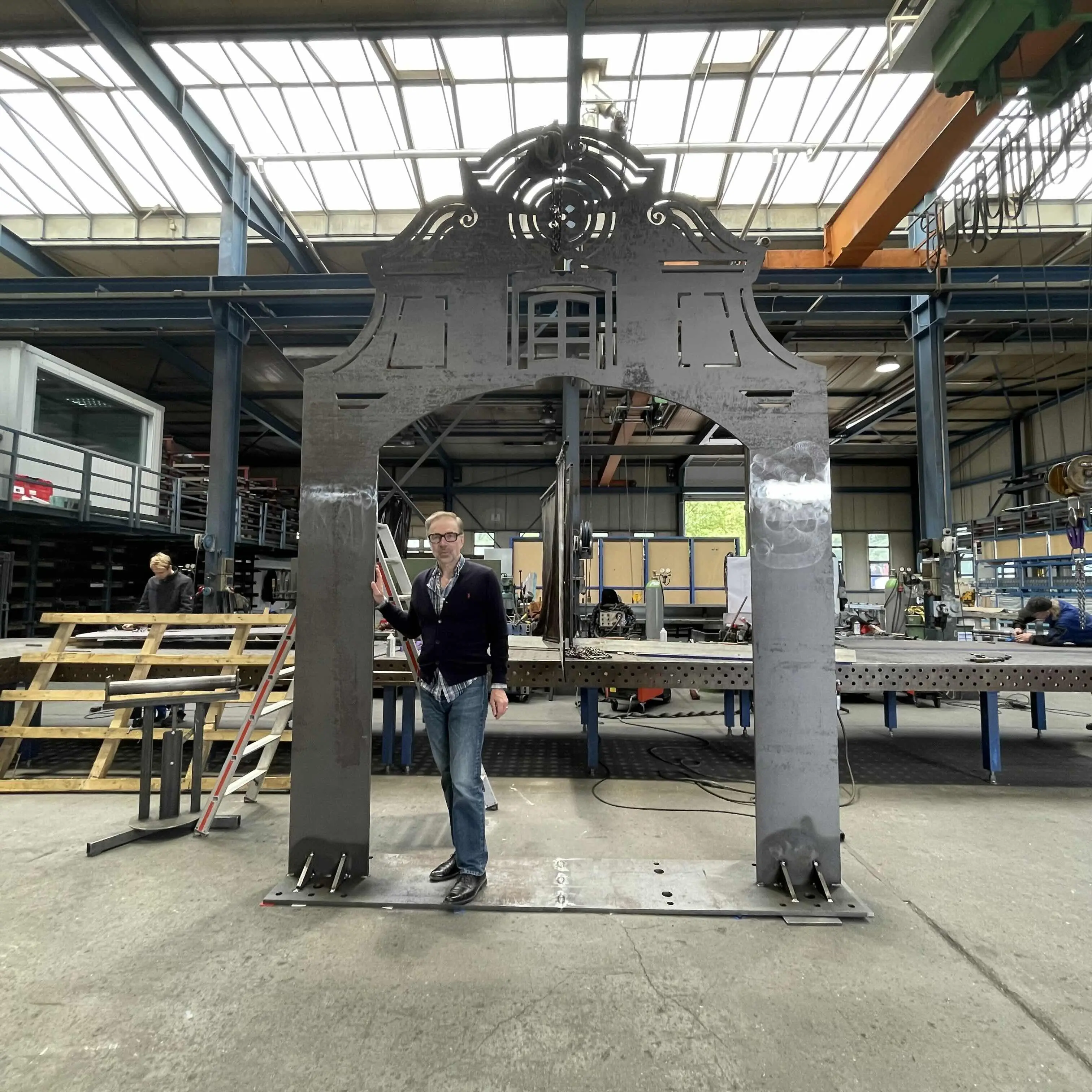 Anfertigen_des_Kunstwerks_Tor_Metallbau_Boehm_12_Kopie.jpeg