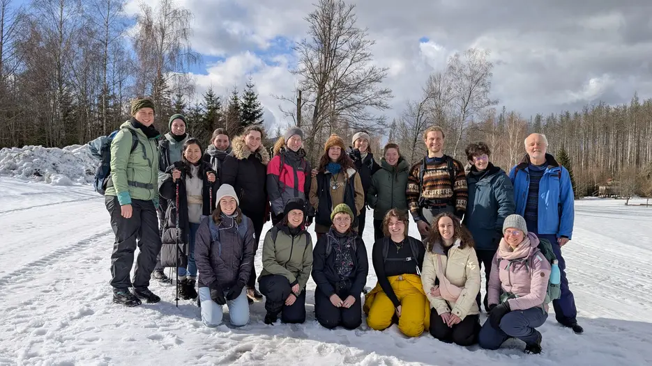 Gruppenbild der Exkursion ins Wildniscamp 2026