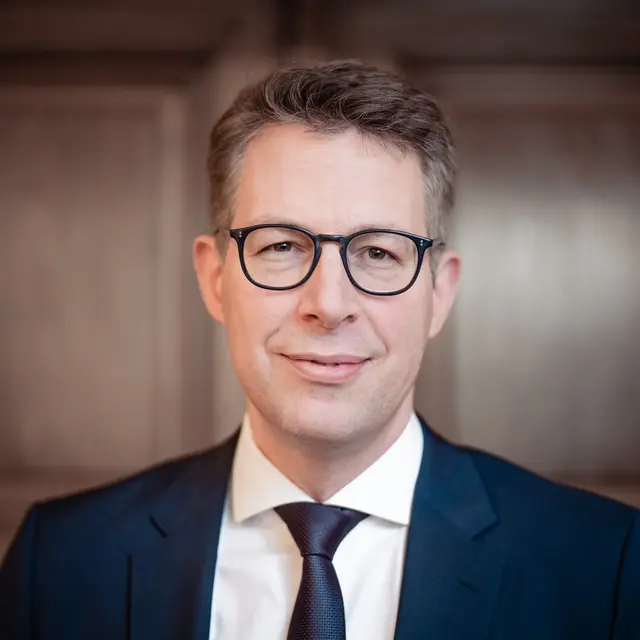Minister Blume