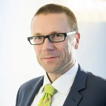 Schneidewind_Uwe_vers5_col.jpg