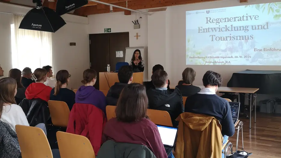 Nadine Schmidt Rojas 