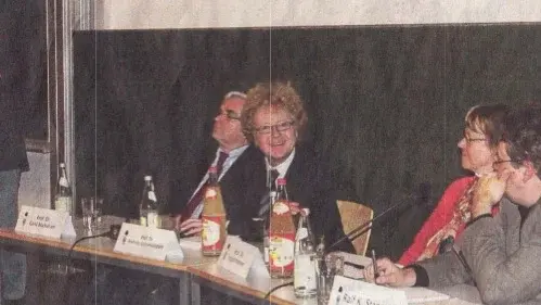 podiumsdiskussion.jpg