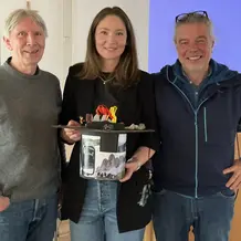 Im Kreise ihrer Betreuer: Kerstin Wegner mit Michael Becht und Florian Haas