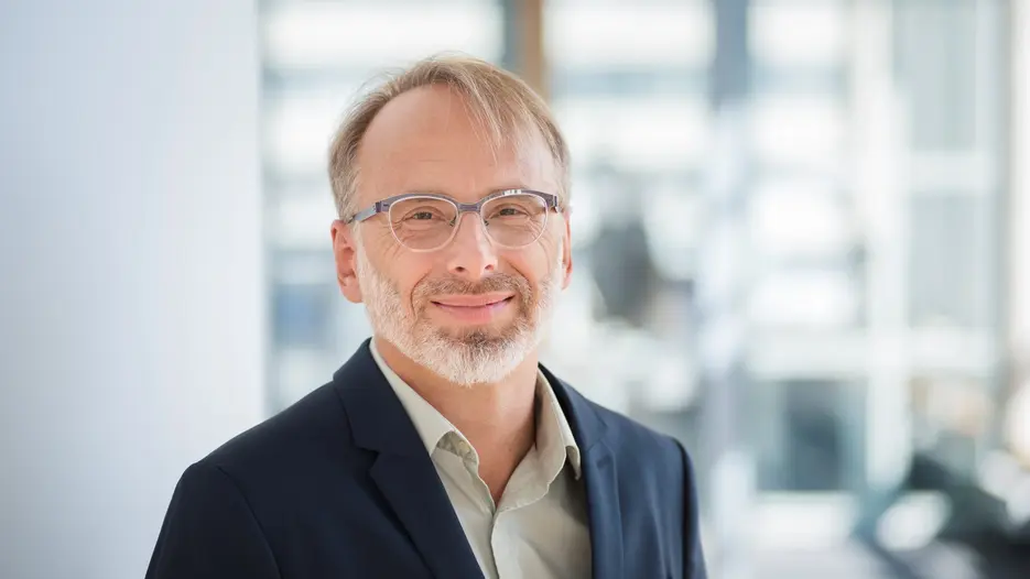 Oliver_Schroem.jpg