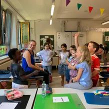 Bei einem abwechslungreichen Projekttag an der Grundschule Stammham haben Studierende der KU Lust auf Lesen gemacht. Der Tag setzte ein seit langem laufendes Projekt zur Leseförderung des Lehrstuhls für Grundschulpädagogik fort. 