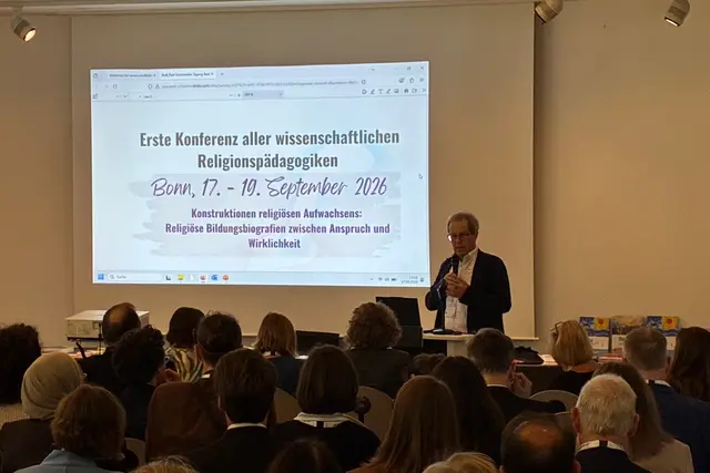 Prof. Kropac bei der Er&ouml;ffnungsrede