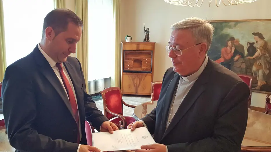 Rubel_und_EB_Hollerich_etwas_verkleinert_01.jpg
