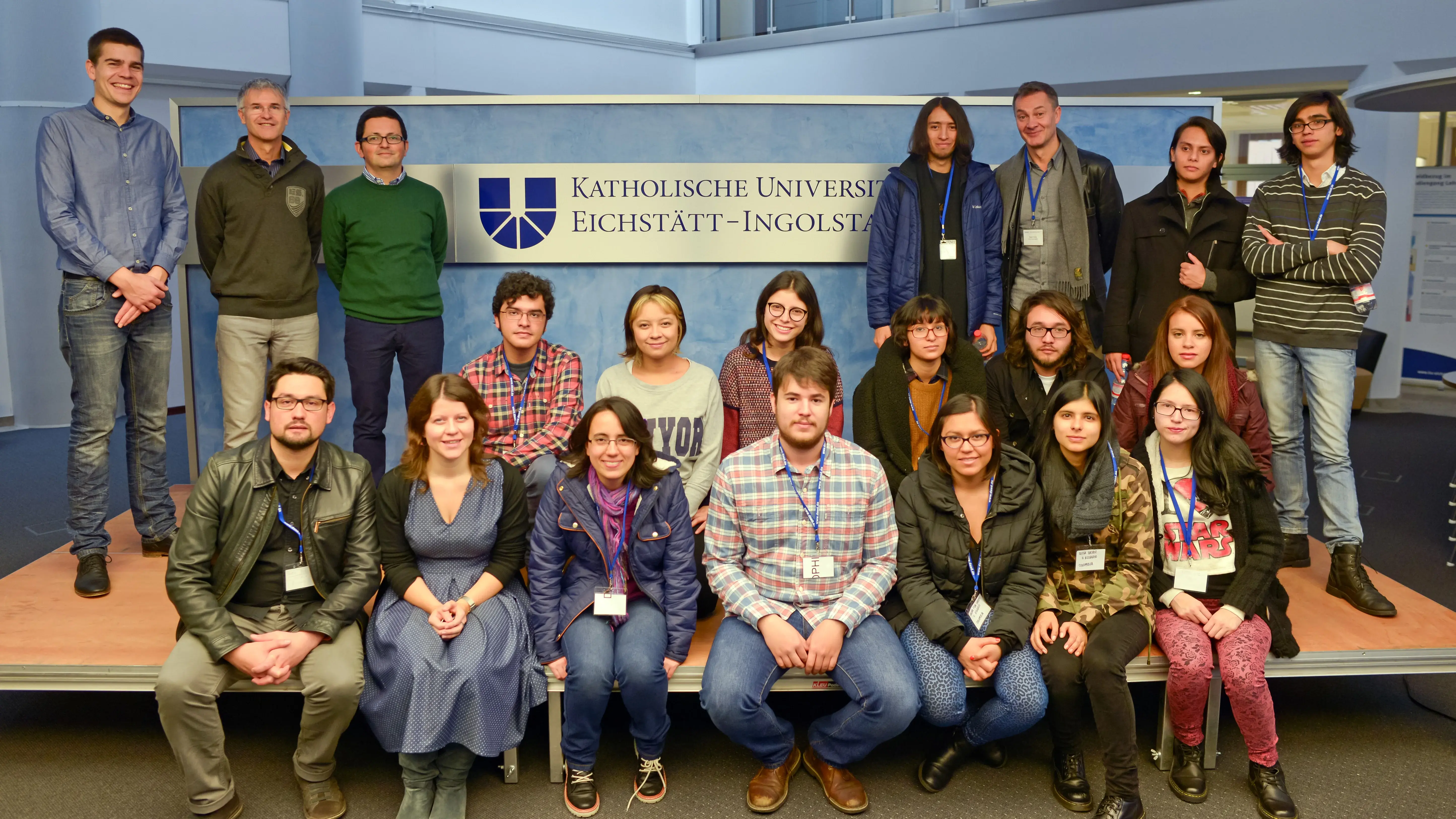 Schuster mit Studenten